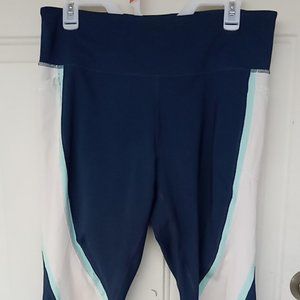 Avia athletic leggings size L